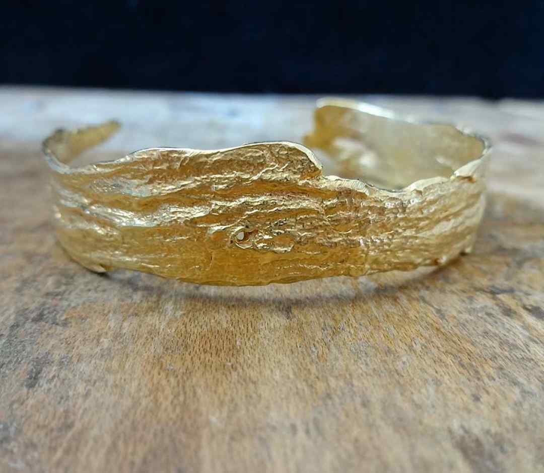 Driftwood Cuff Large in Yellow Gold 